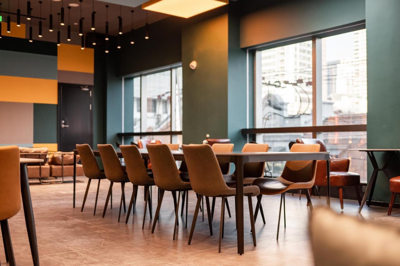 Dayin International Youth Hostel - Near East Nanjing Road & People'S Square & The Bund -Large Social Area -Bar -Cafe -Gym -Free Laundry Luggage Storage -24H Front Desk -English Service Sanghaj Kültér fotó