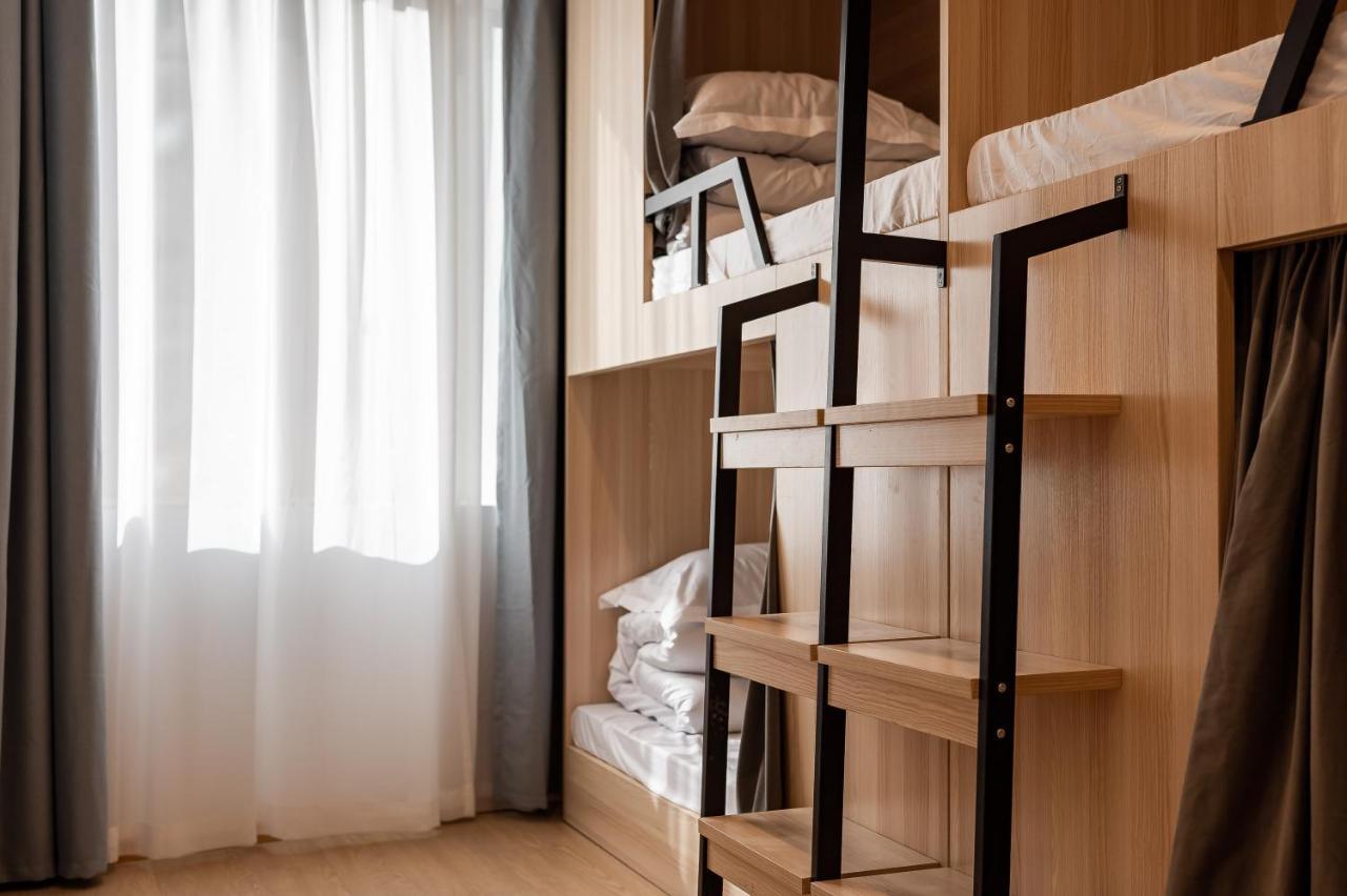 Dayin International Youth Hostel - Near East Nanjing Road & People'S Square & The Bund -Large Social Area -Bar -Cafe -Gym -Free Laundry Luggage Storage -24H Front Desk -English Service Sanghaj Kültér fotó